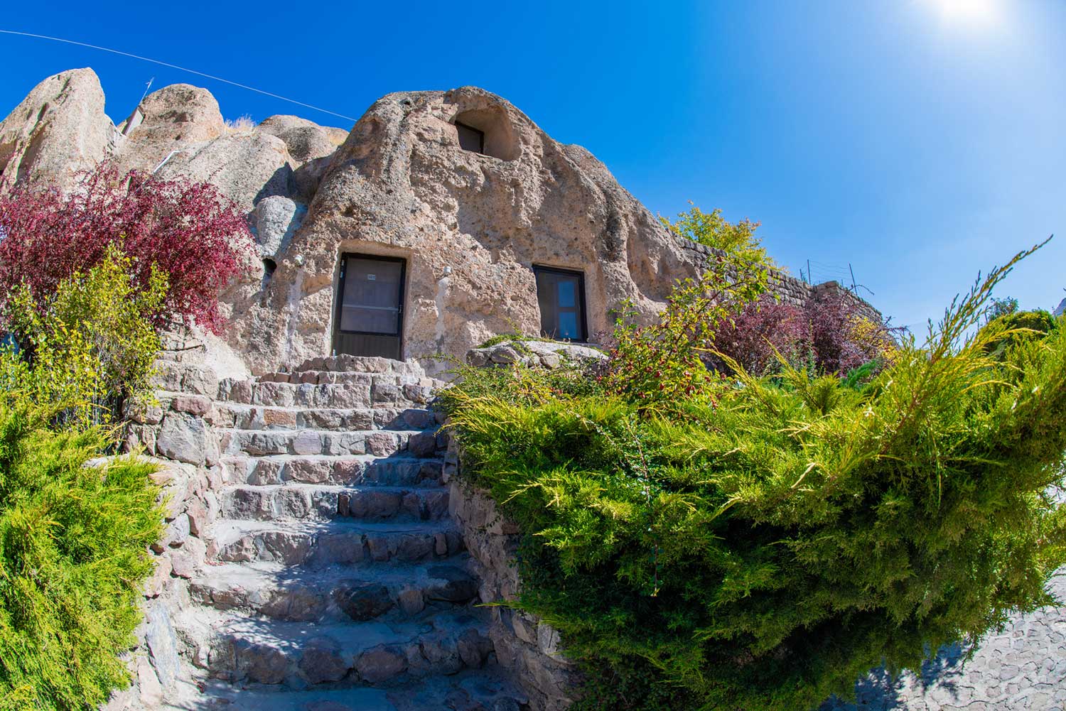 Laleh-Kandovan-Hotel-Tabriz.jpg